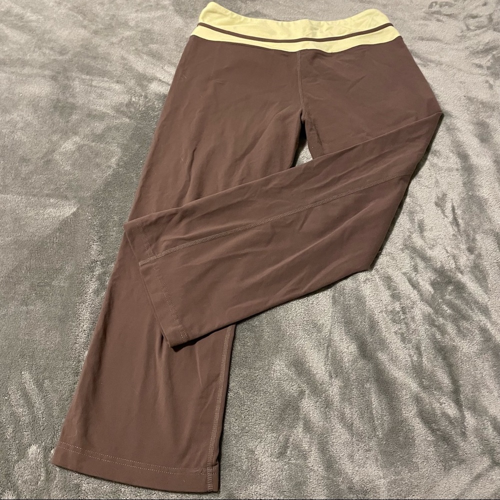 Tuff Athletics Brown Straight Leg Capris Medium